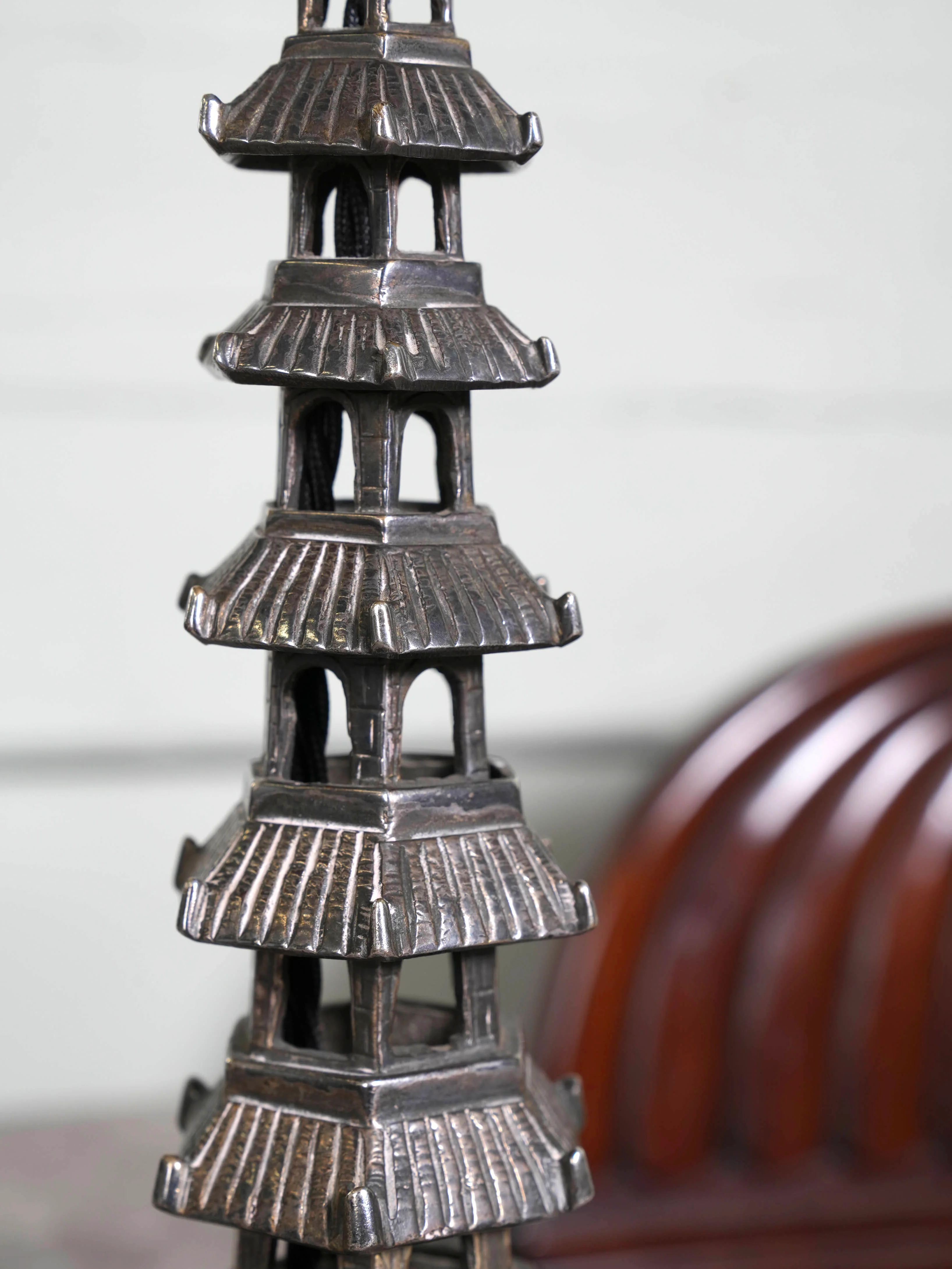 A Pagoda Table Lamp - Image 7