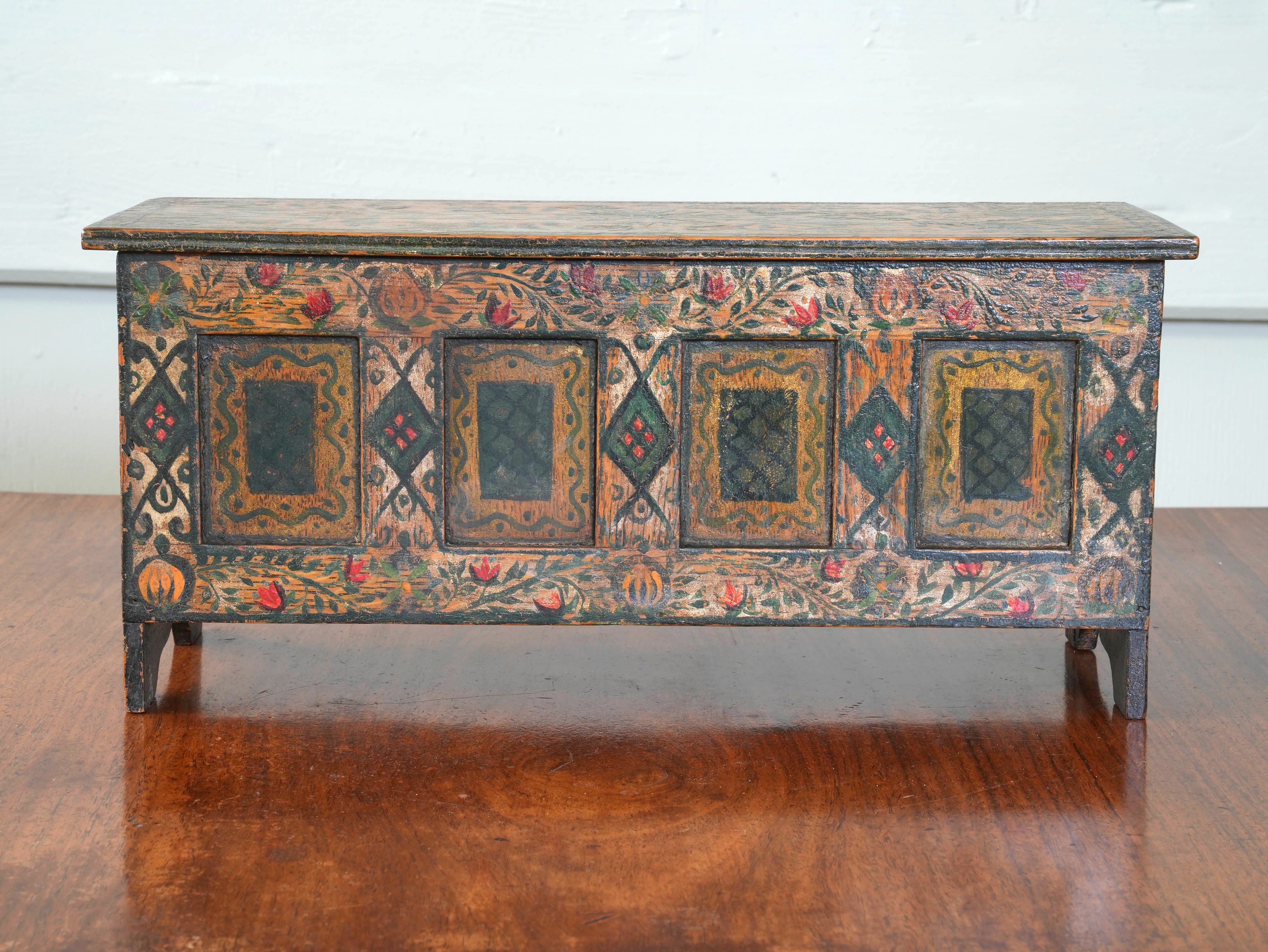 Arts & Crafts Painted Box - Image 3