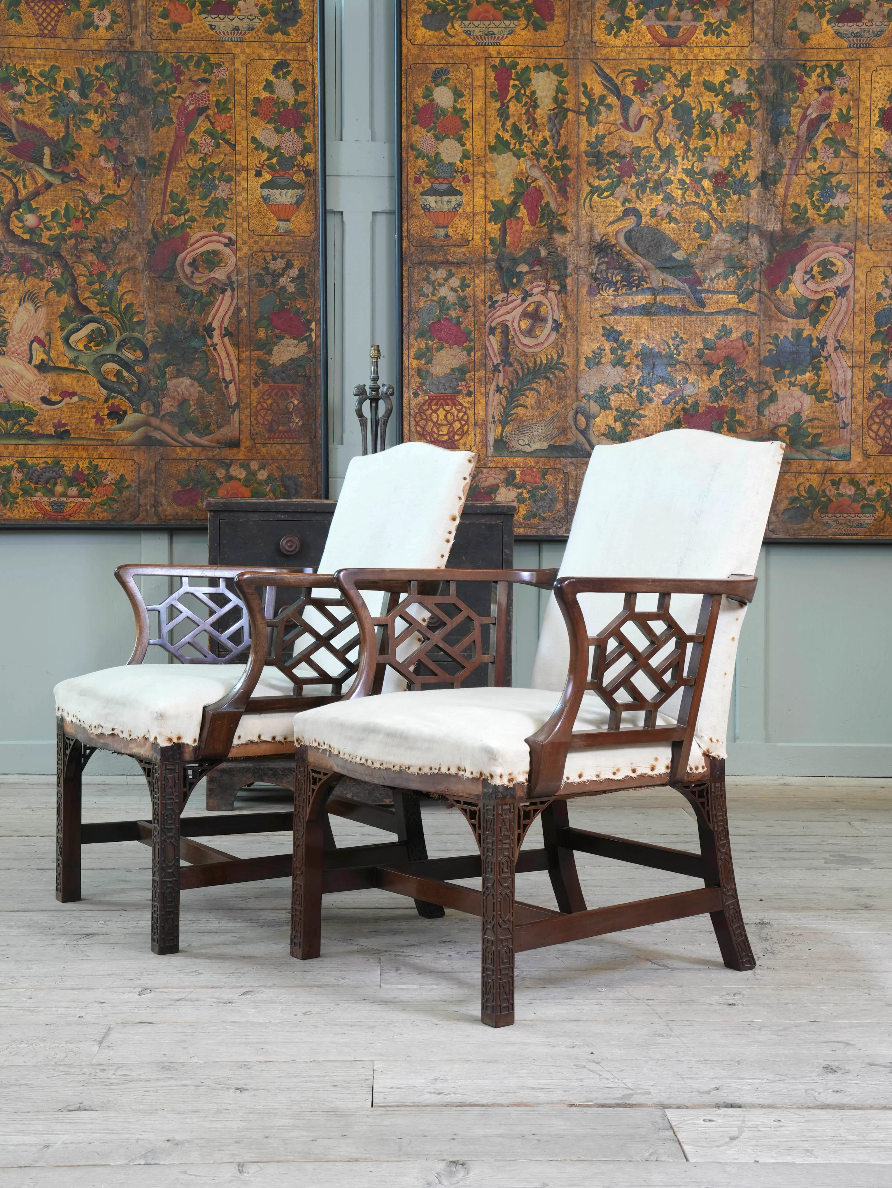 A Pair of Marsh-Jones & Cribb Chinese Chippendale Armchairs - Image 3