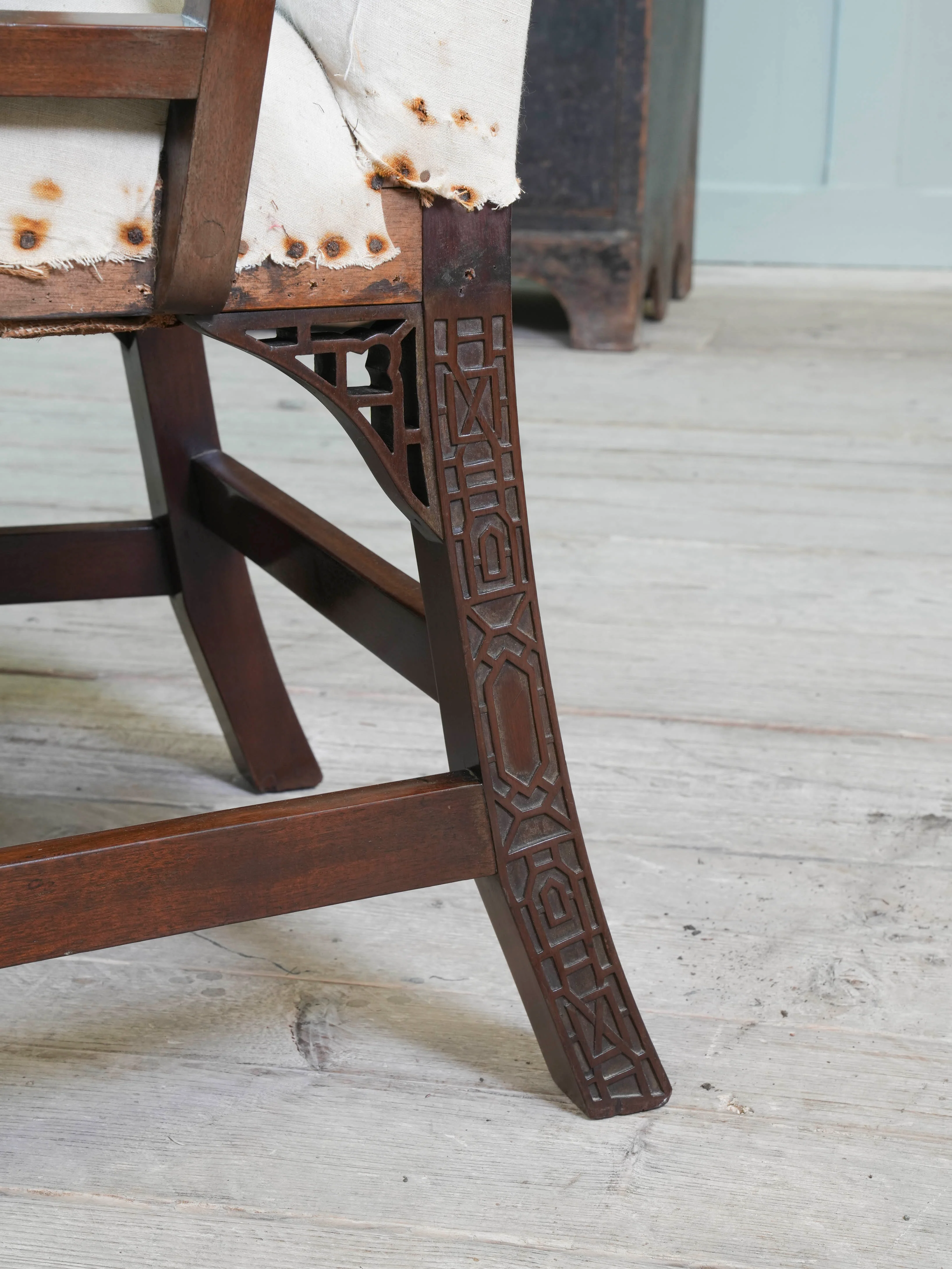 A Pair of Marsh-Jones & Cribb Chinese Chippendale Armchairs - Image 7