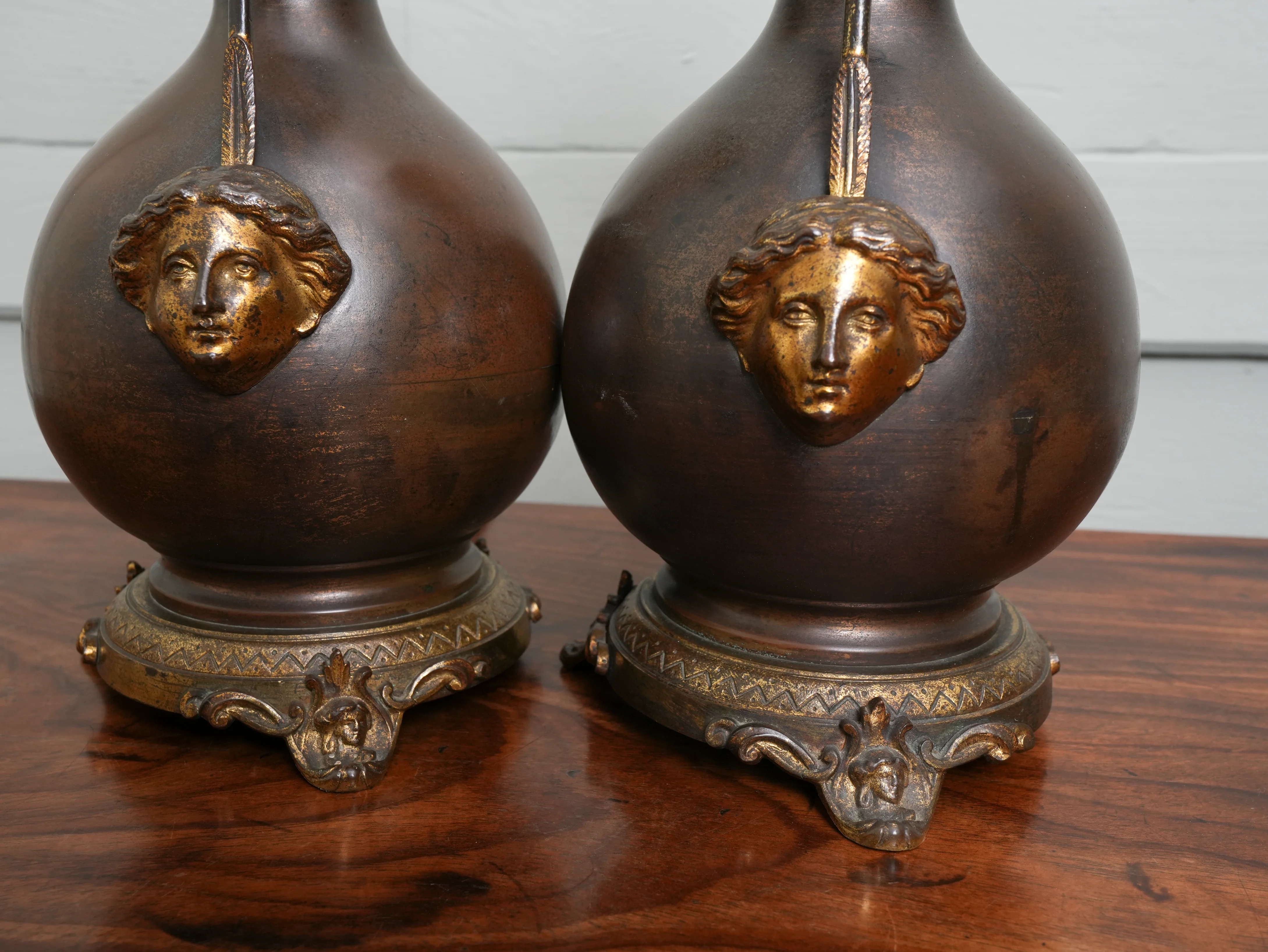 A Pair of Twin Handled Copper Vase Table Lamps - Image 5