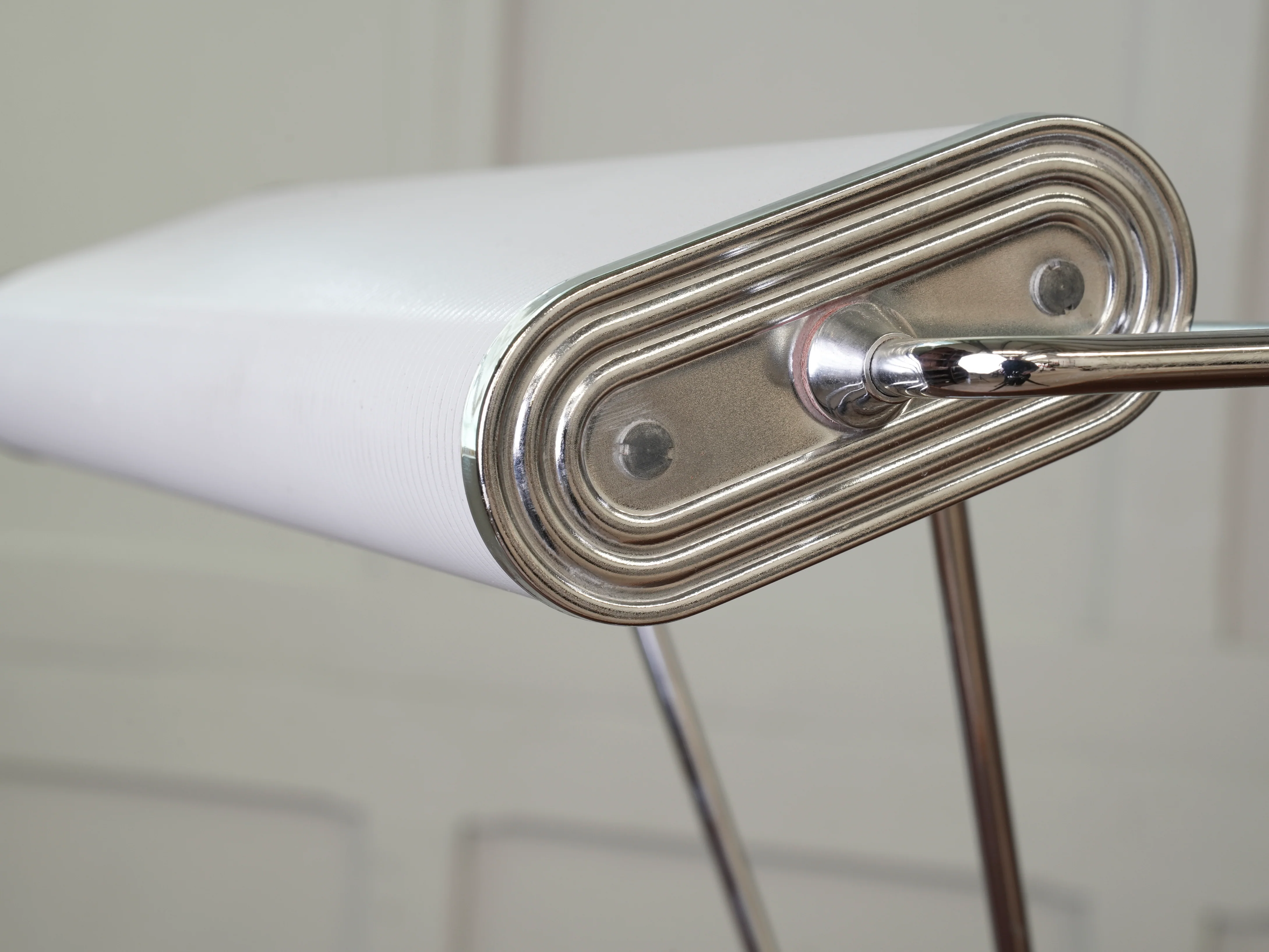 A White No 71 Desk Light by Eileen Grey - Image 6