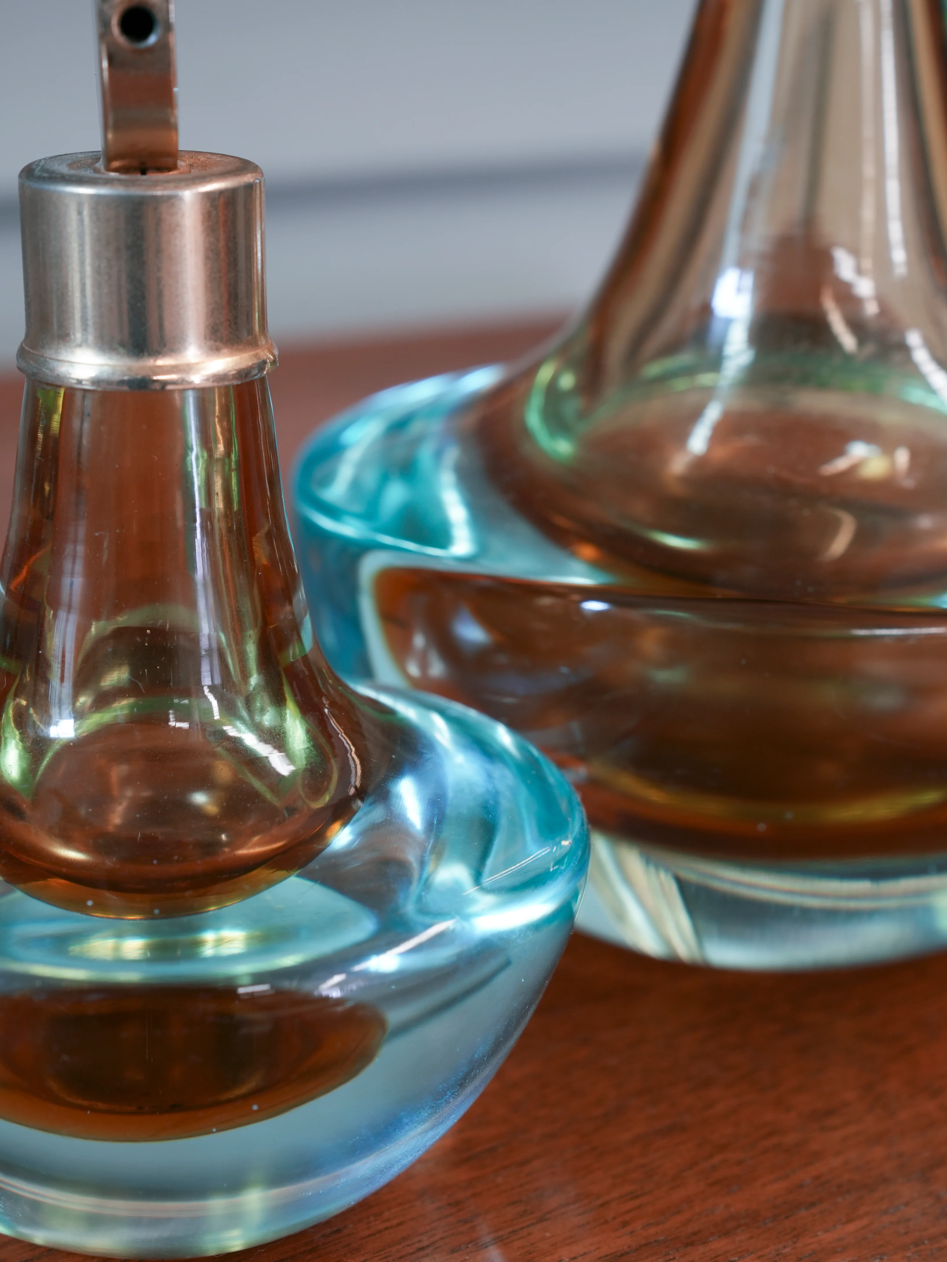 A Pair of Murano Sommerso Scent Bottles - Image 8