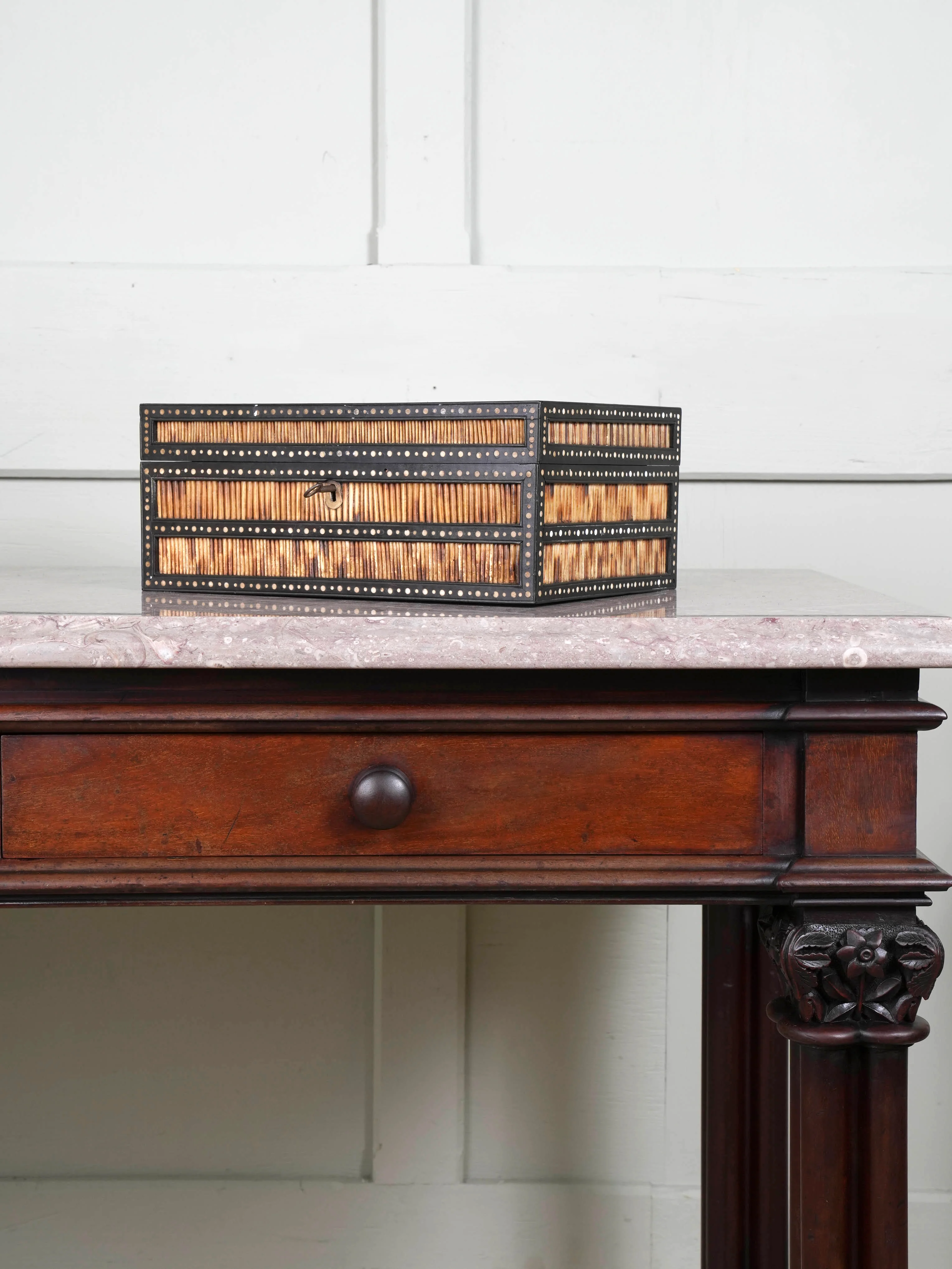 An Anglo Indian Porcupine Quill & Ebony Dressing Table Box - Image 2