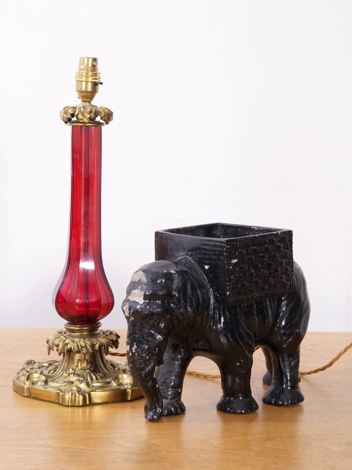 Red Glass Table lamp - Image 6