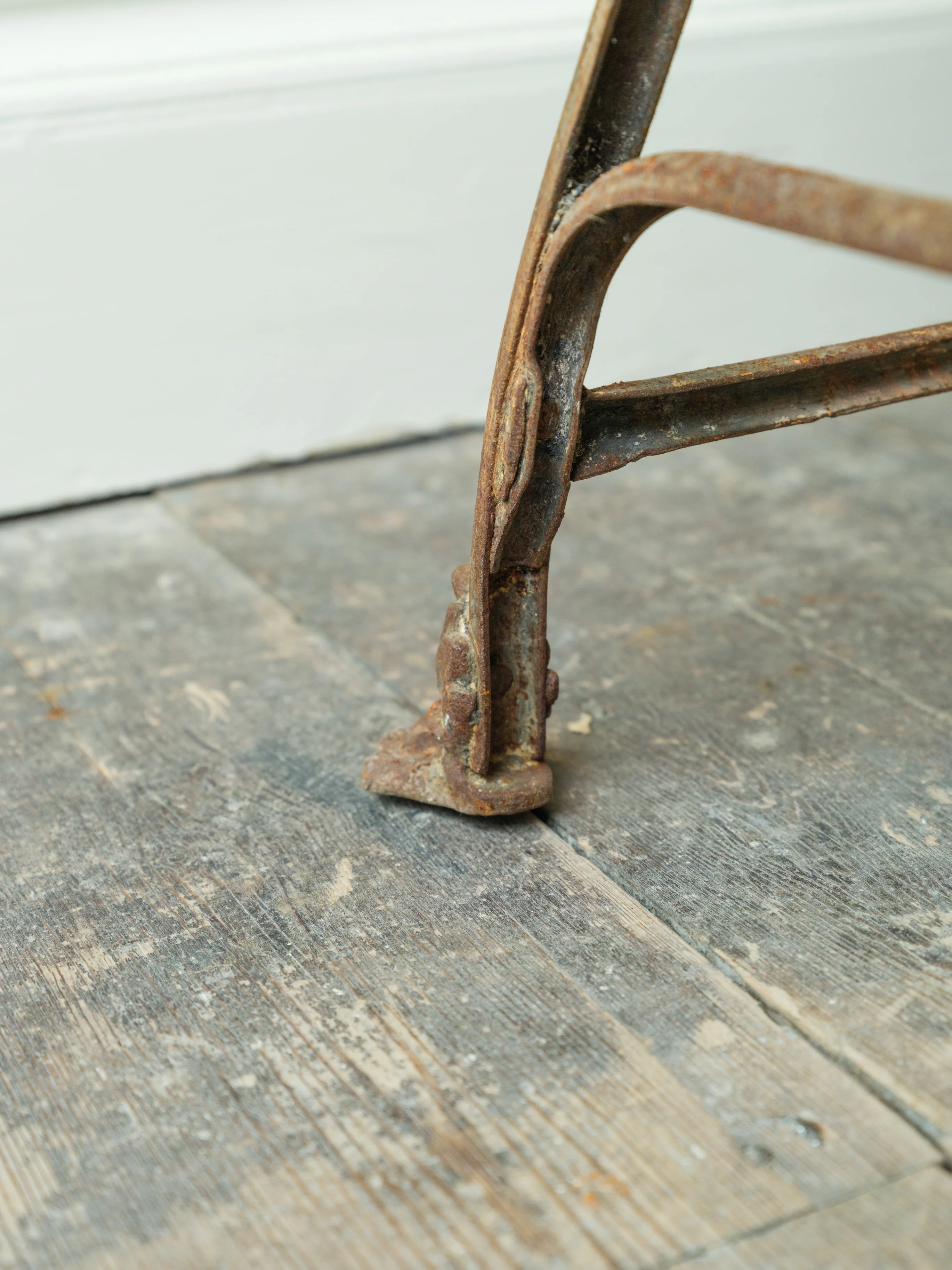 A Pair Of Arras Armchairs - Image 12