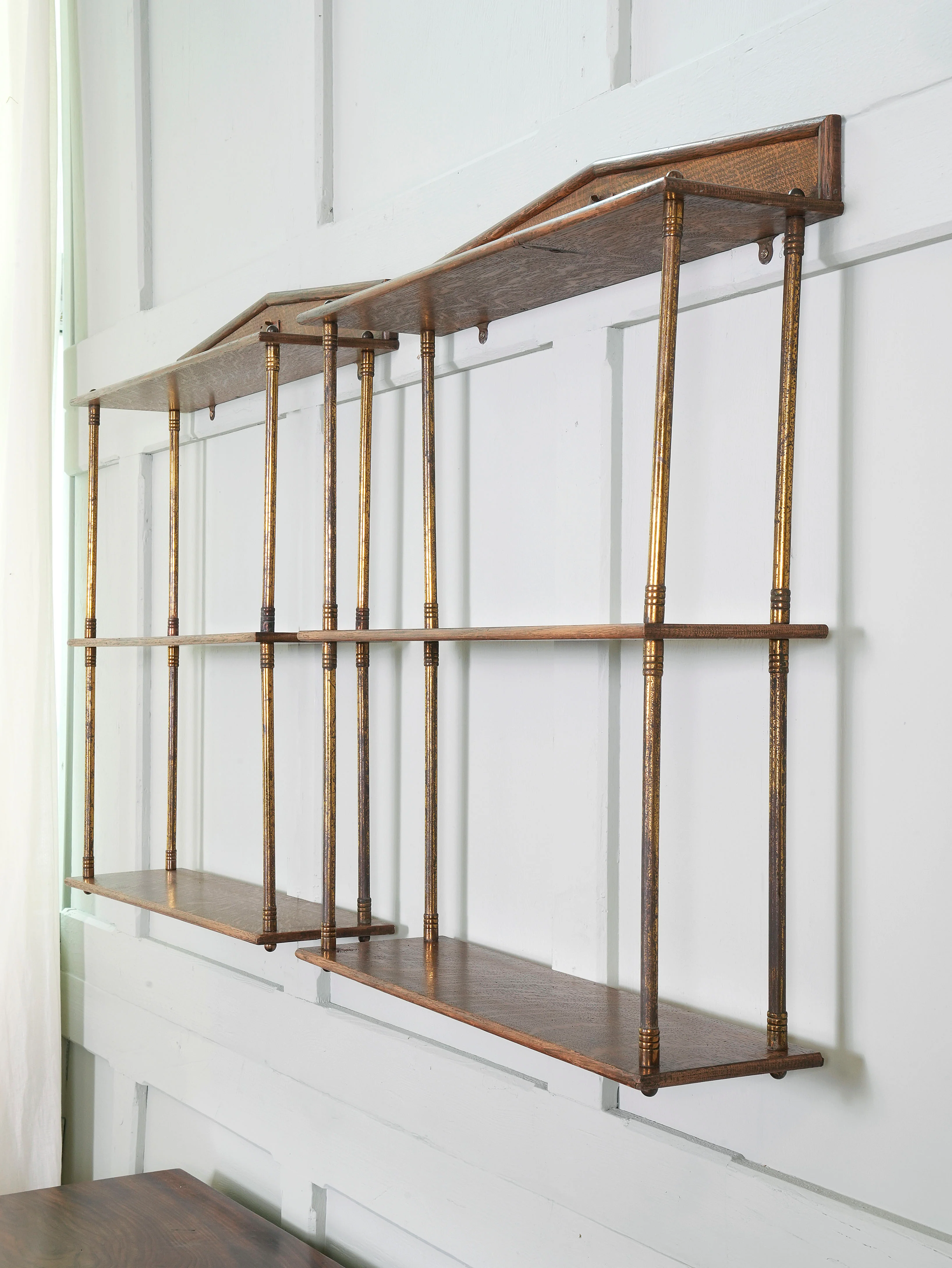 A Pair of Gilt Brass & Oak Hanging Shelves - Image 5