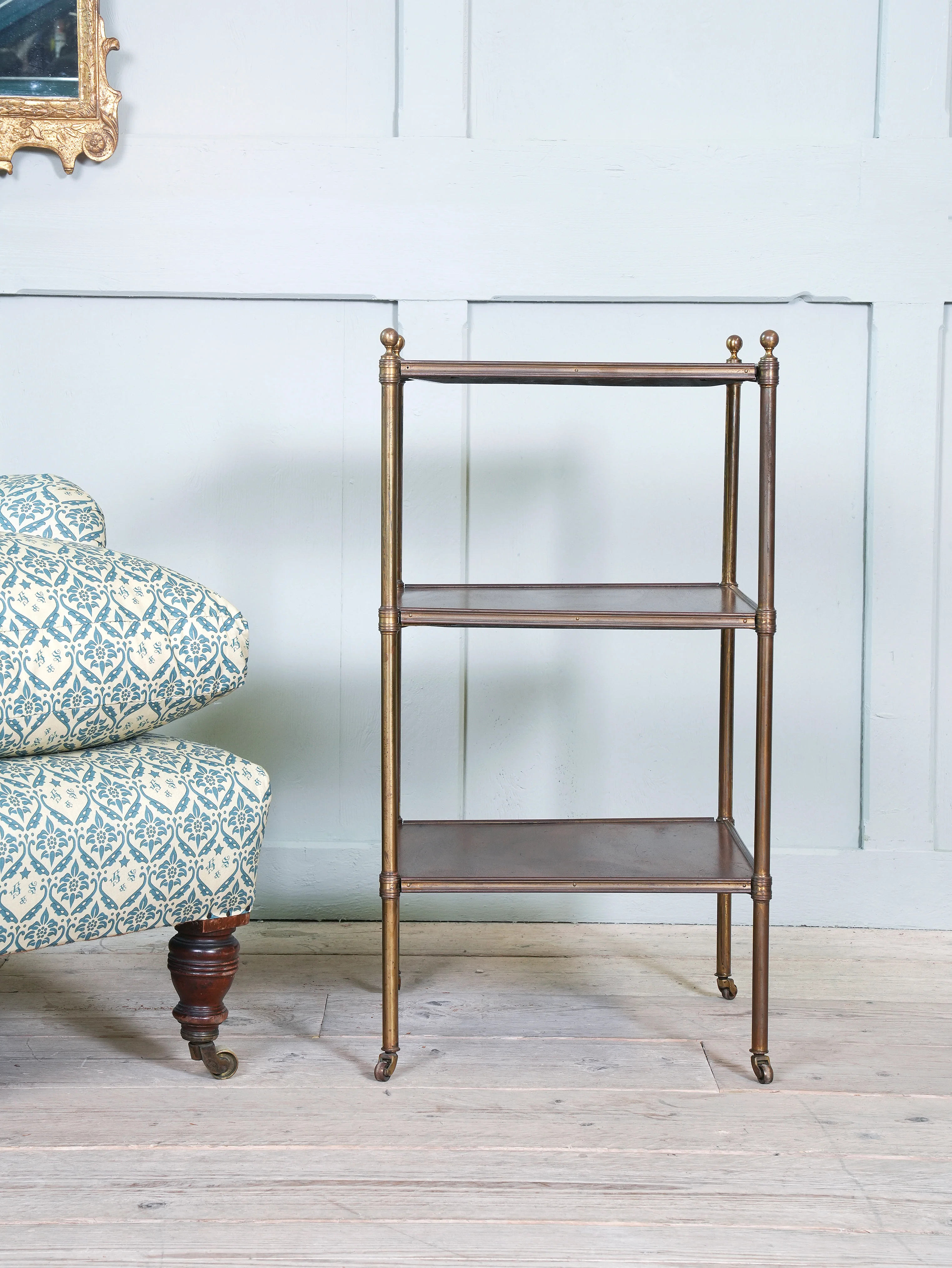 An English Gilt Brass & Mahogany Etagere - Image 3