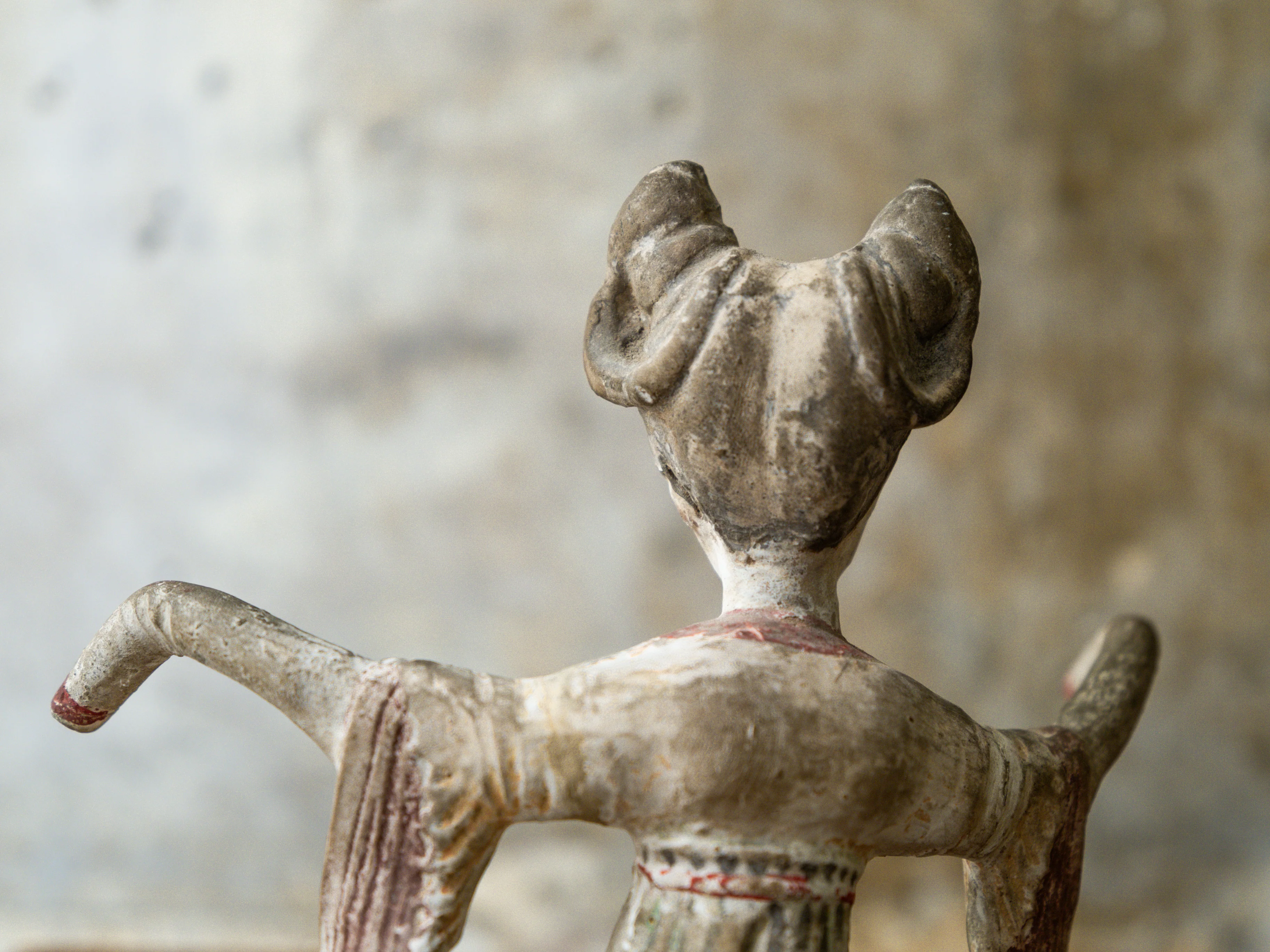 A Tang Dynasty Dancing Tomb Figure - Image 8