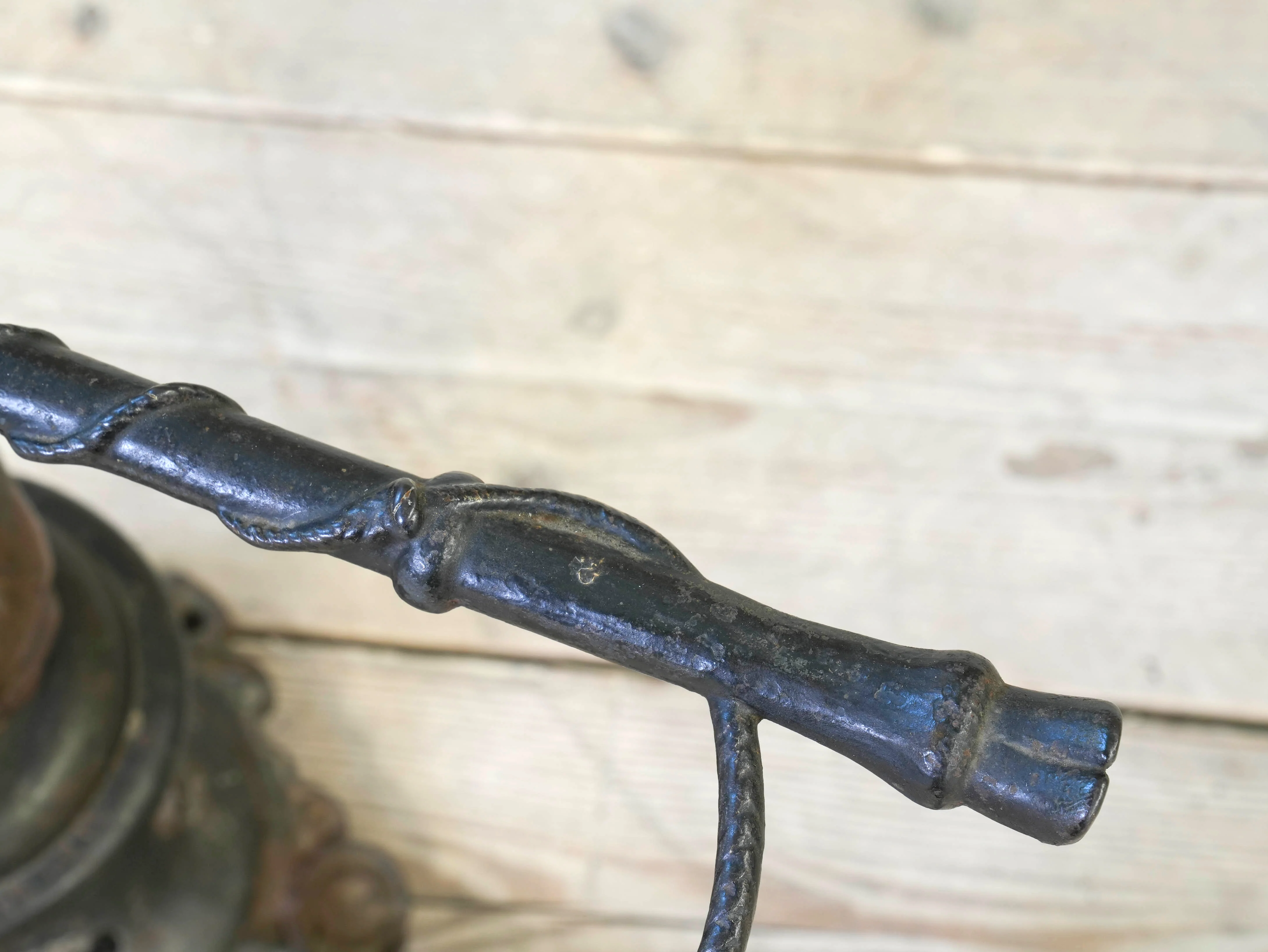 A Chihuahua & Crop Stick Stand - Image 19