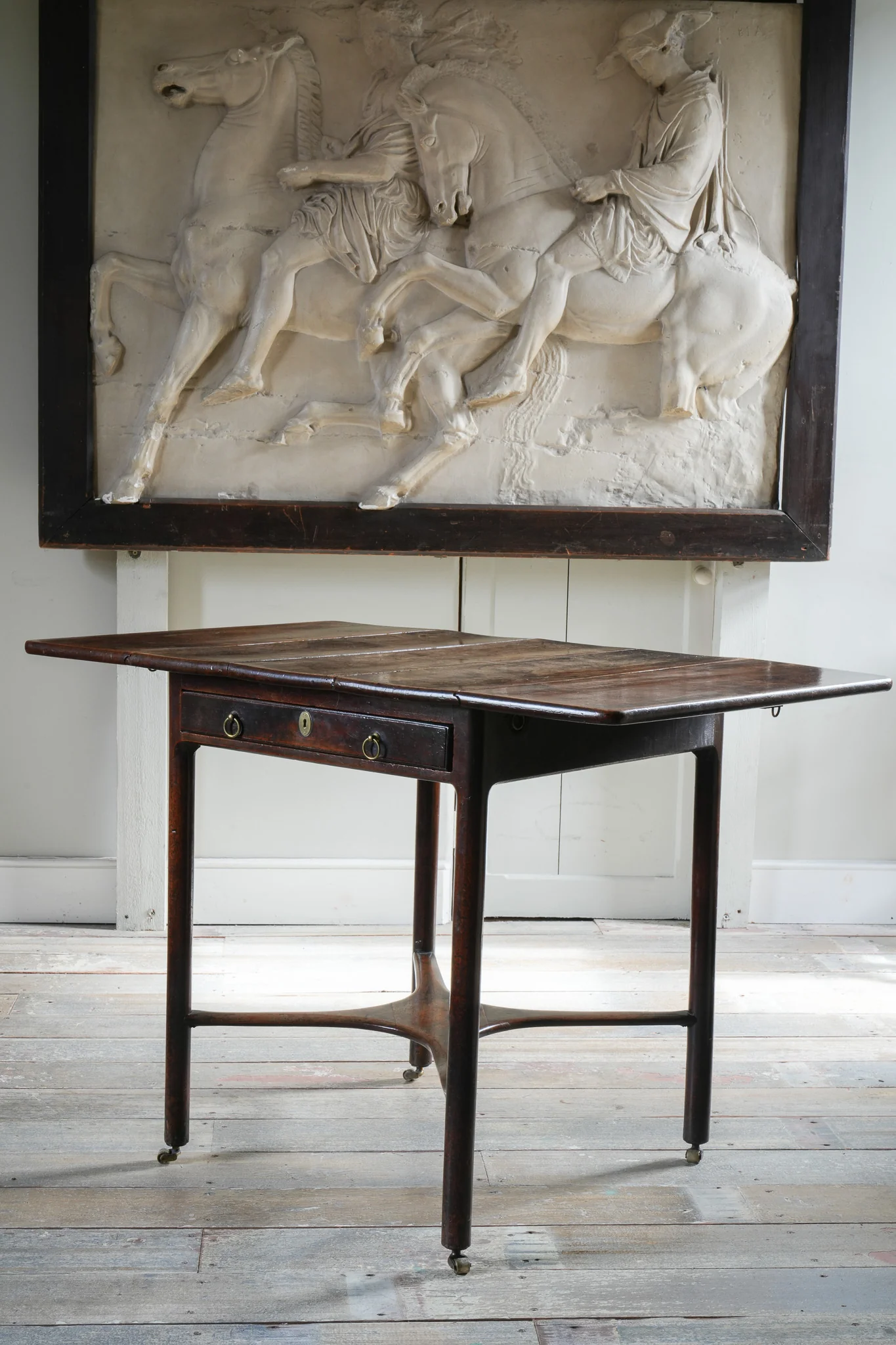 An 18th Century Walnut Pembroke Table - Image 8