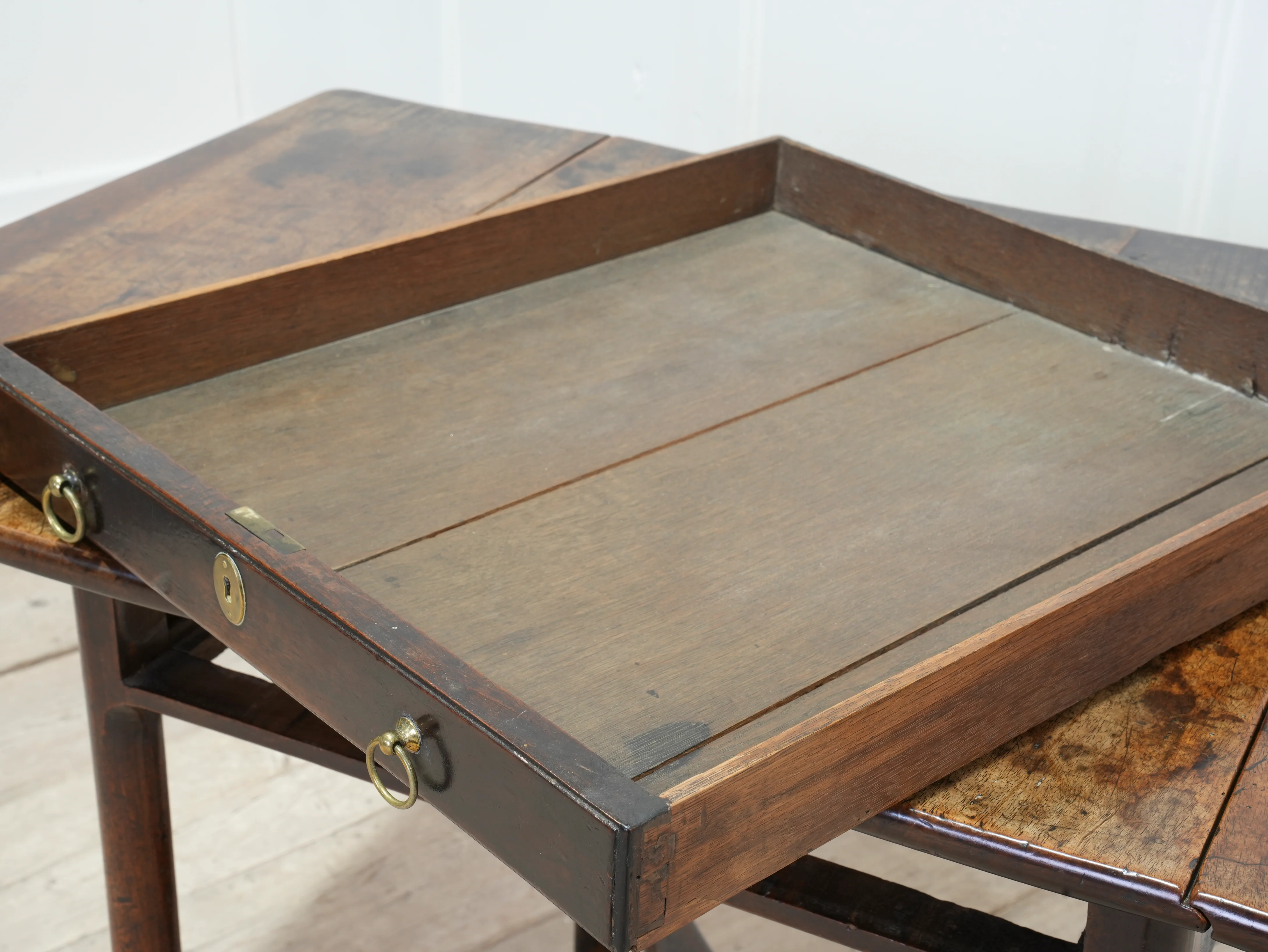 An 18th Century Walnut Pembroke Table - Image 9