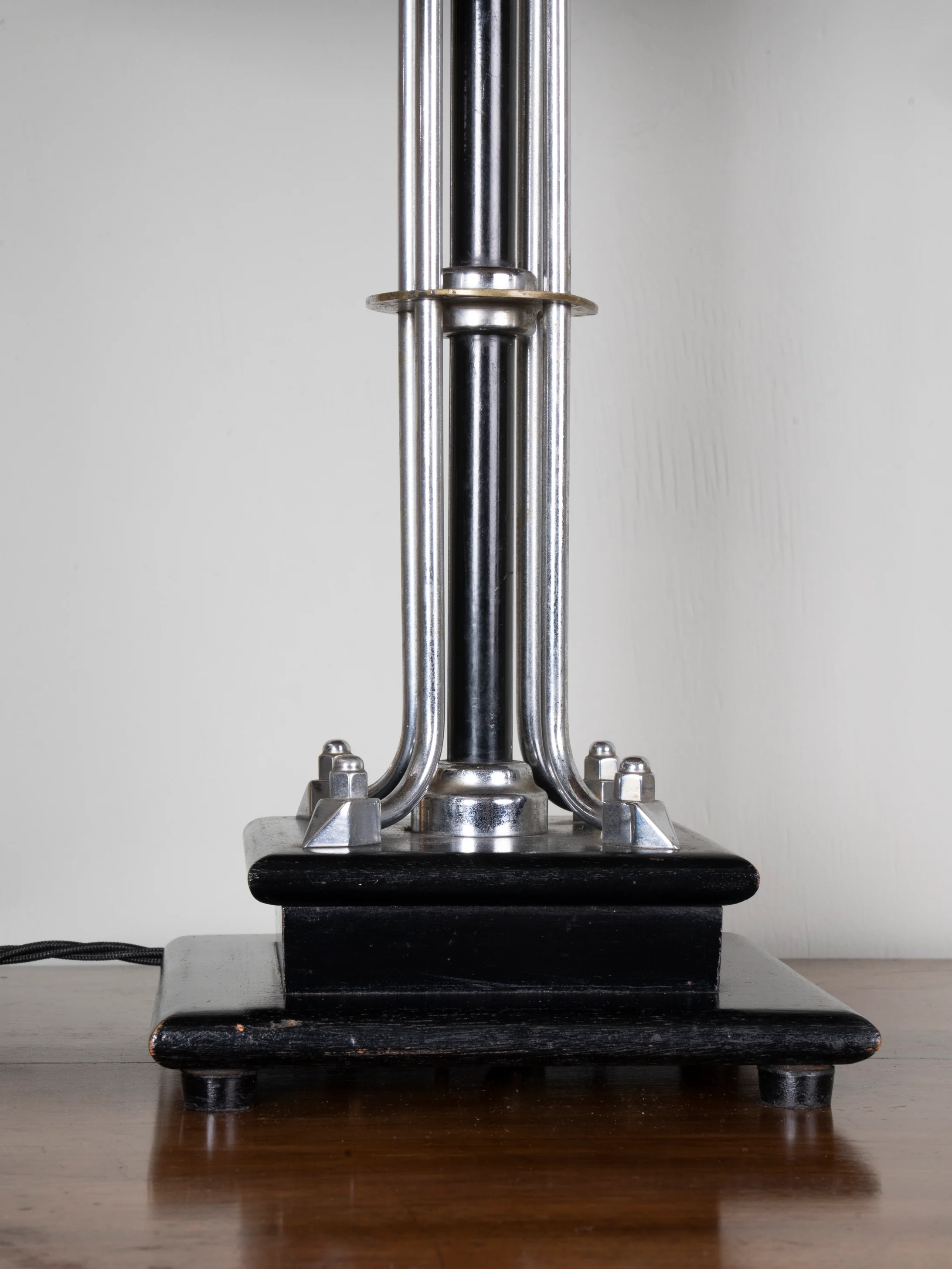 An Ebonised Beech & Nickel Plated Table Lamp - Image 5