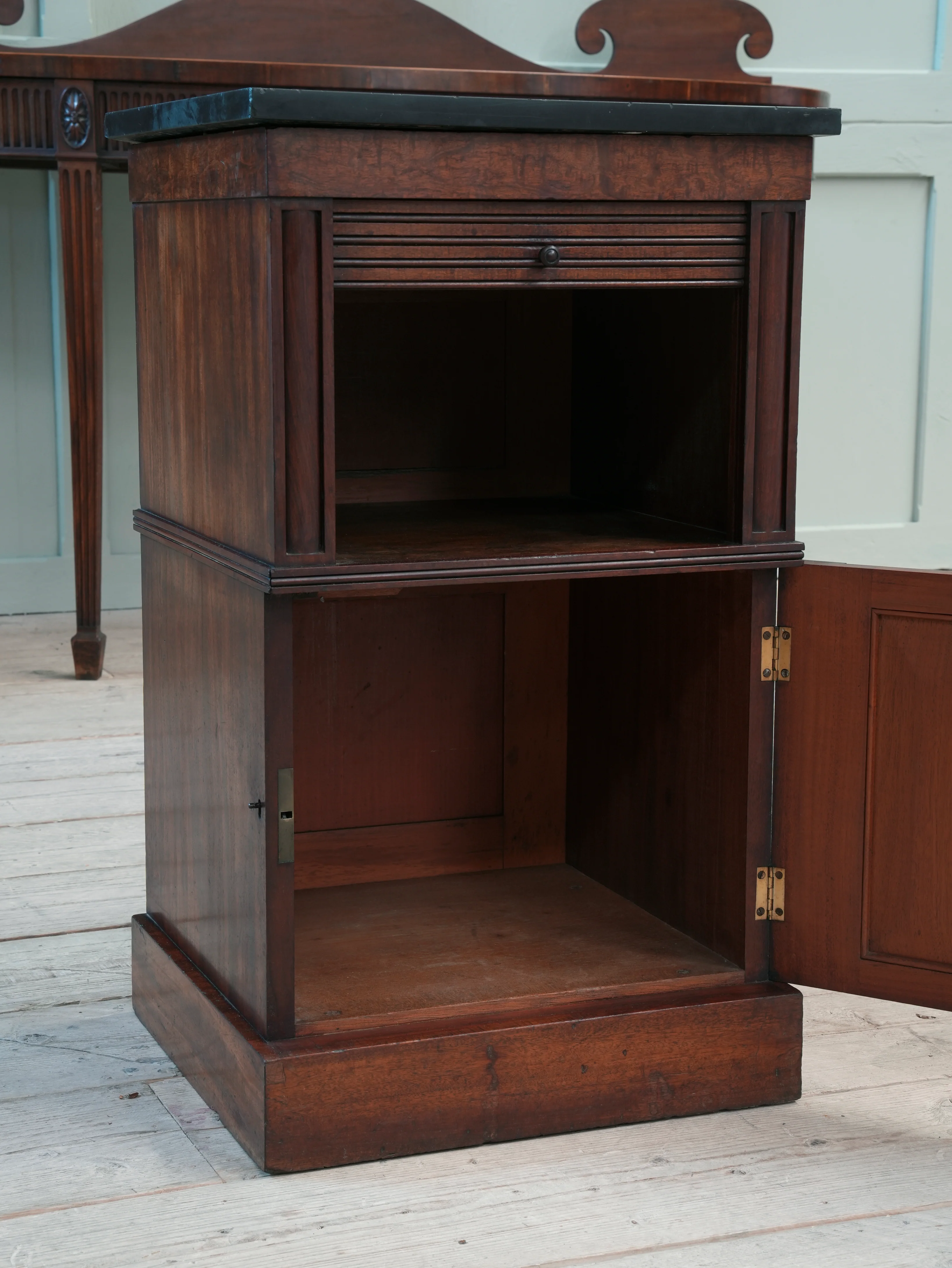 A Regency Mahogany Tambour Fronted Cabinet - Image 6