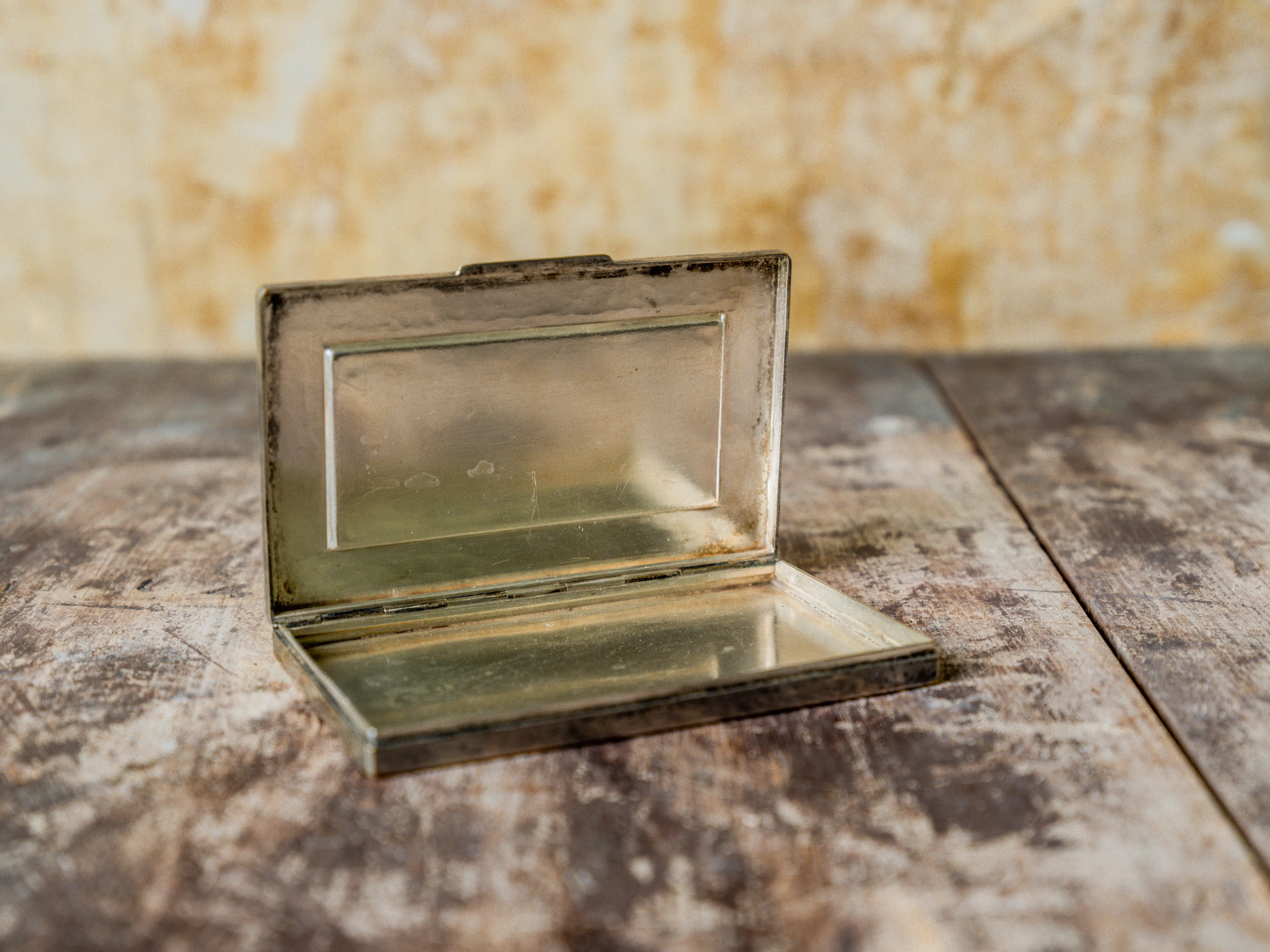 A Magrit Tevan Card Case - Image 3