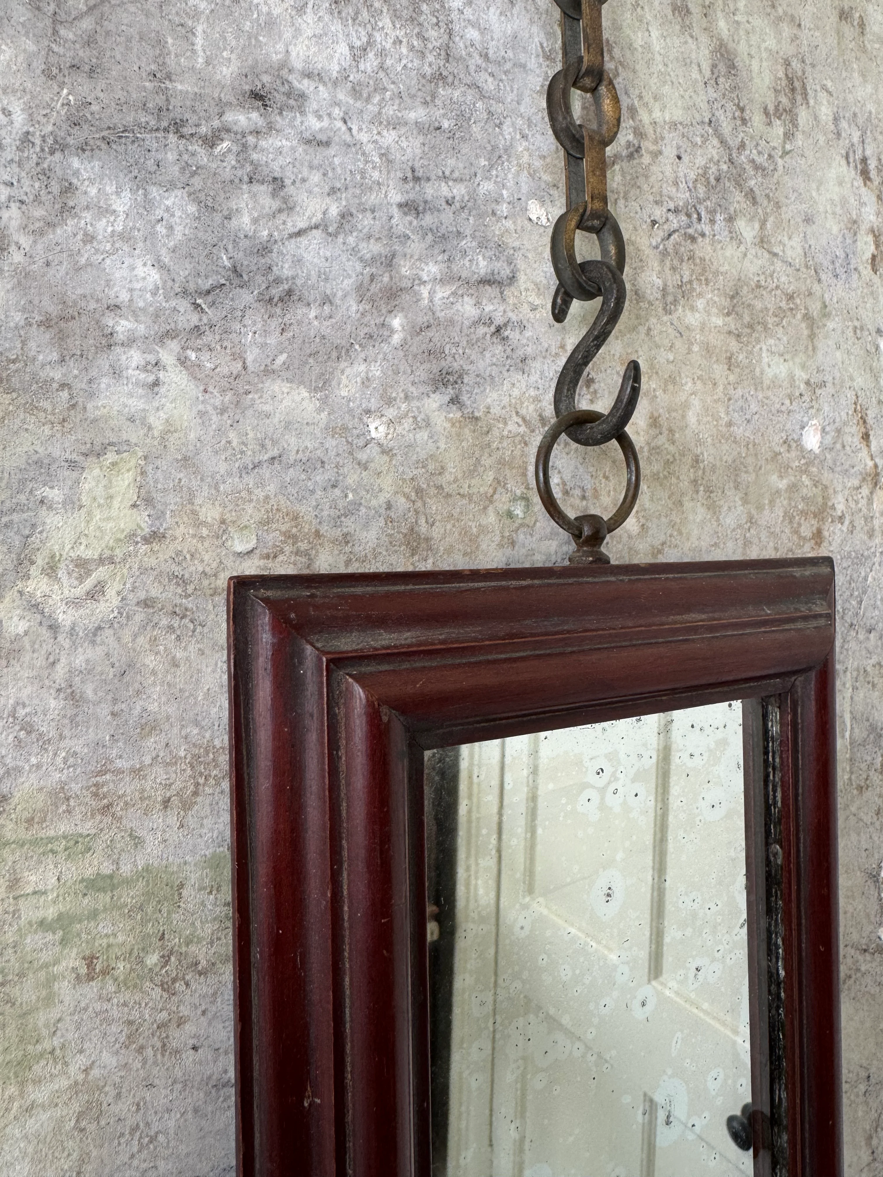 A Diminutive George III Mahogany Mirror - Image 3