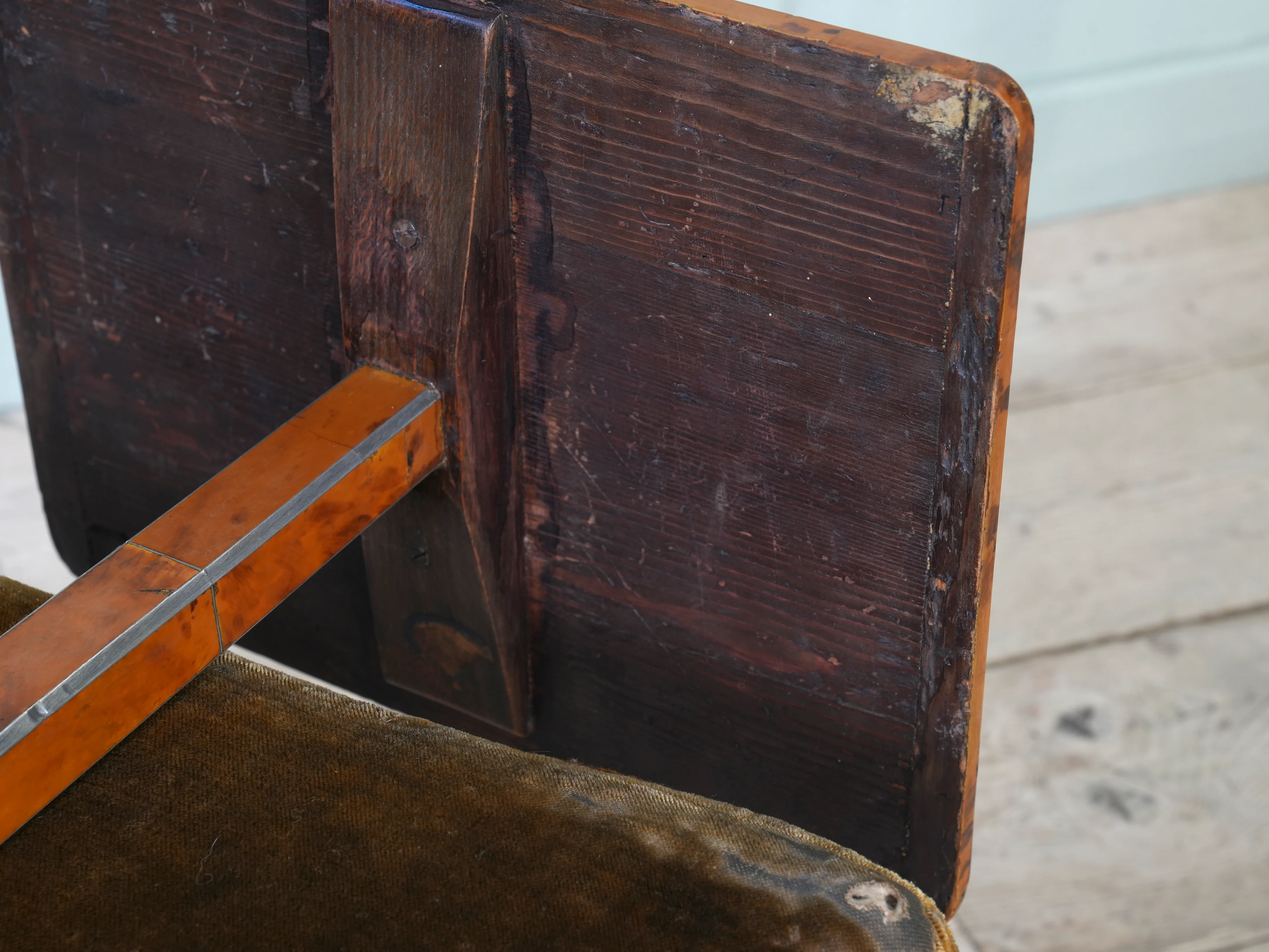A Regency Tortoiseshell & Pewter Occasional Table - Image 14