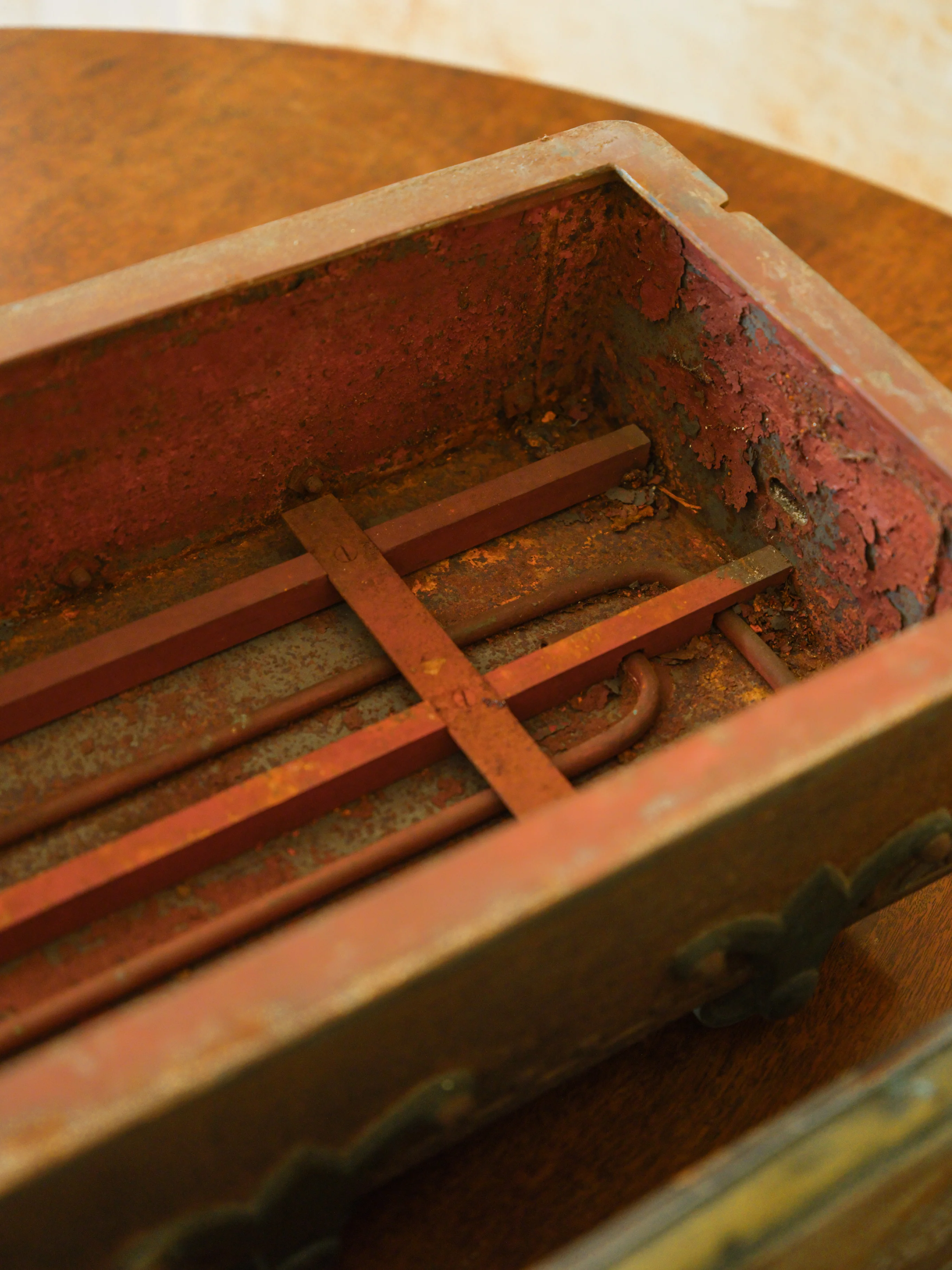 A 19th Century Cheese Vat Desk Model - Image 13