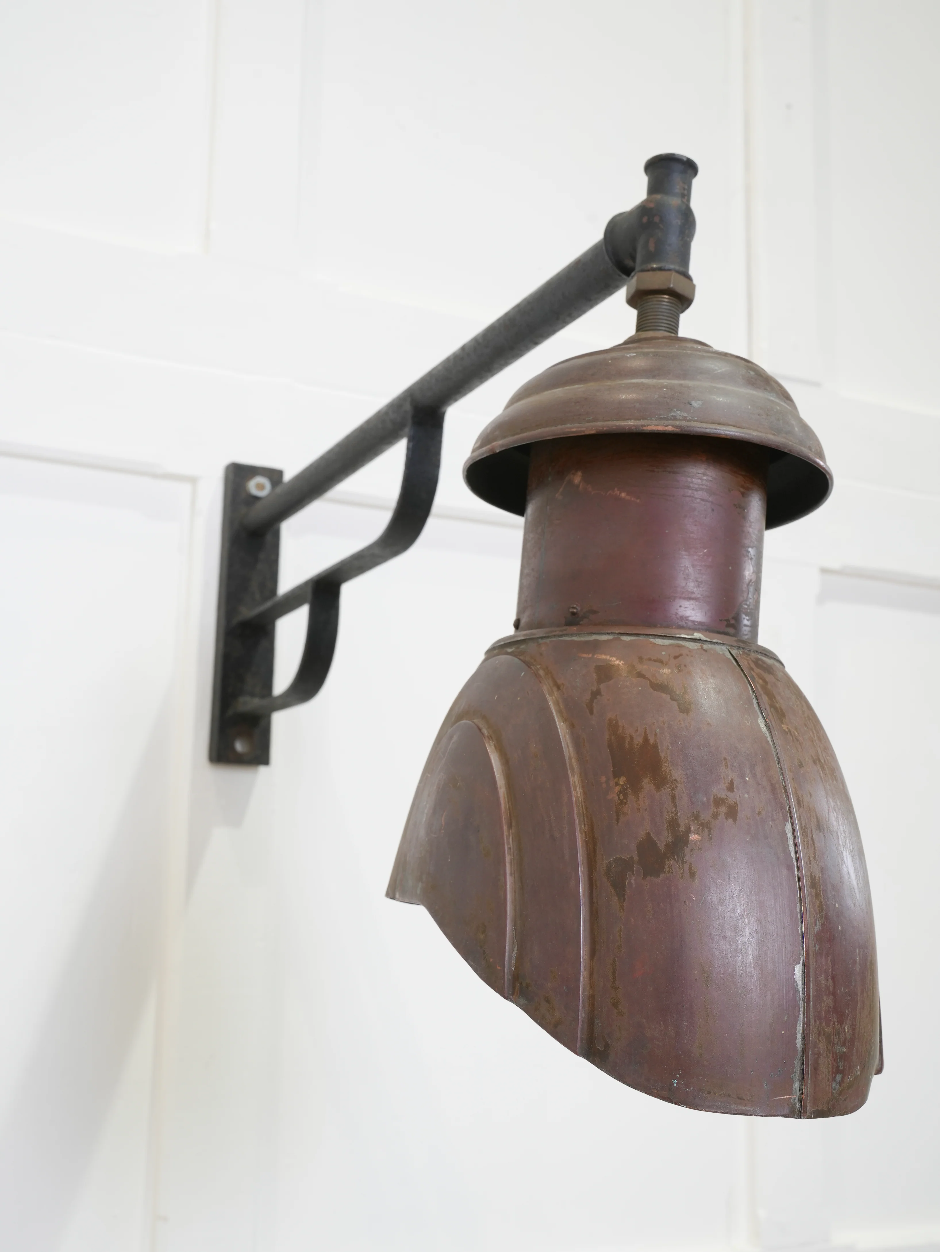 A French Nautilus Wall Light - Image 6