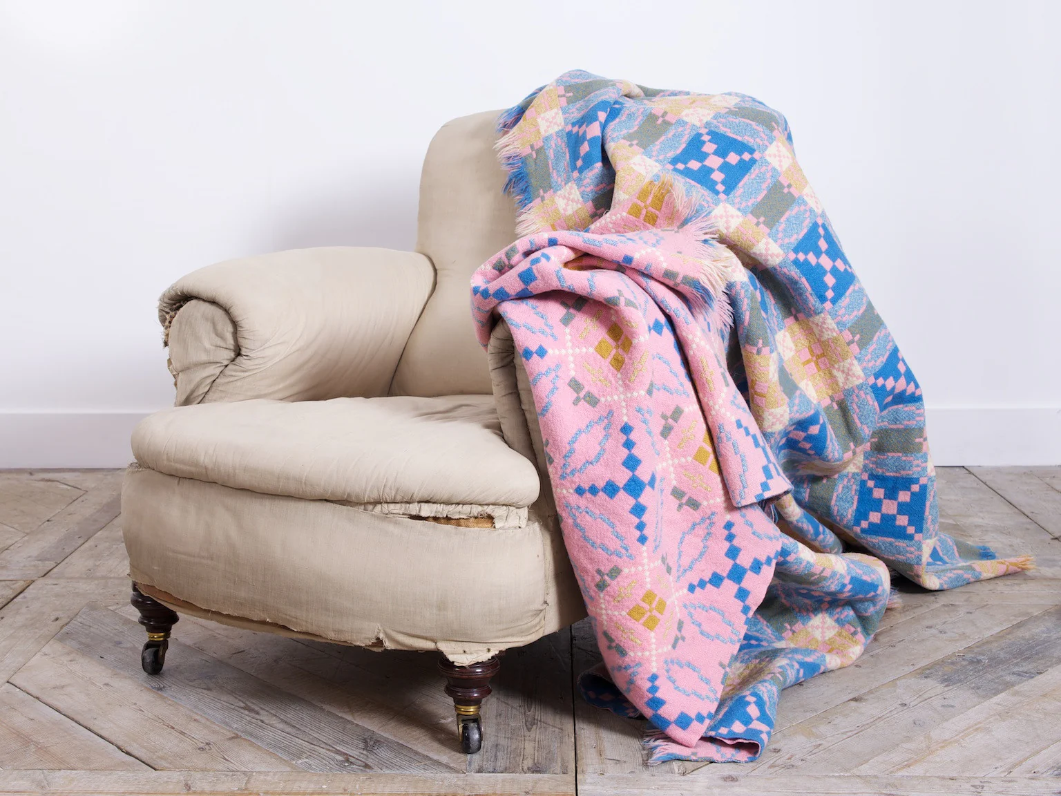 Welsh Woollen Blanket - Image 2