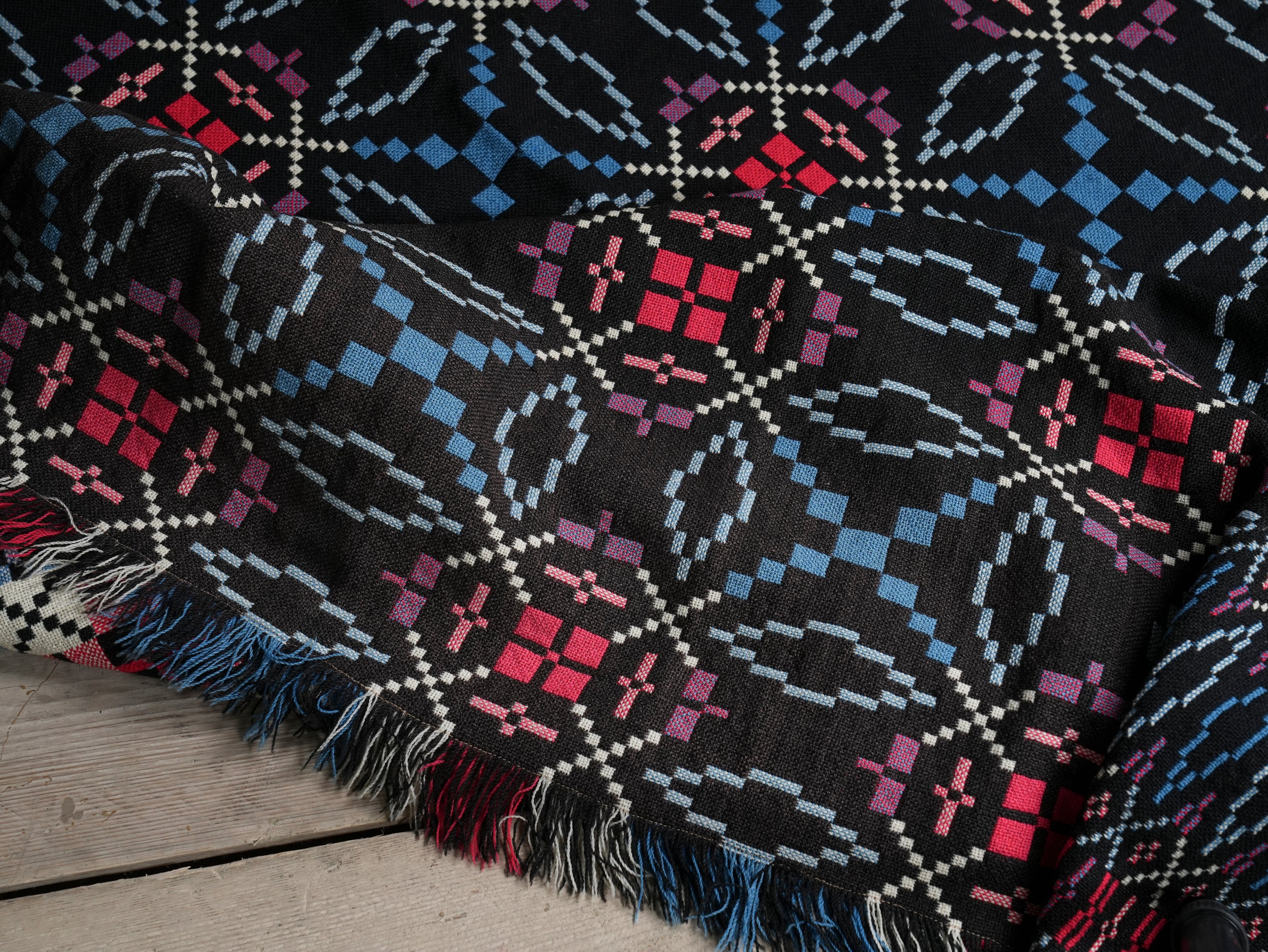 A Welsh “Liquorice Allsort” Tapestry Blanket - Image 9