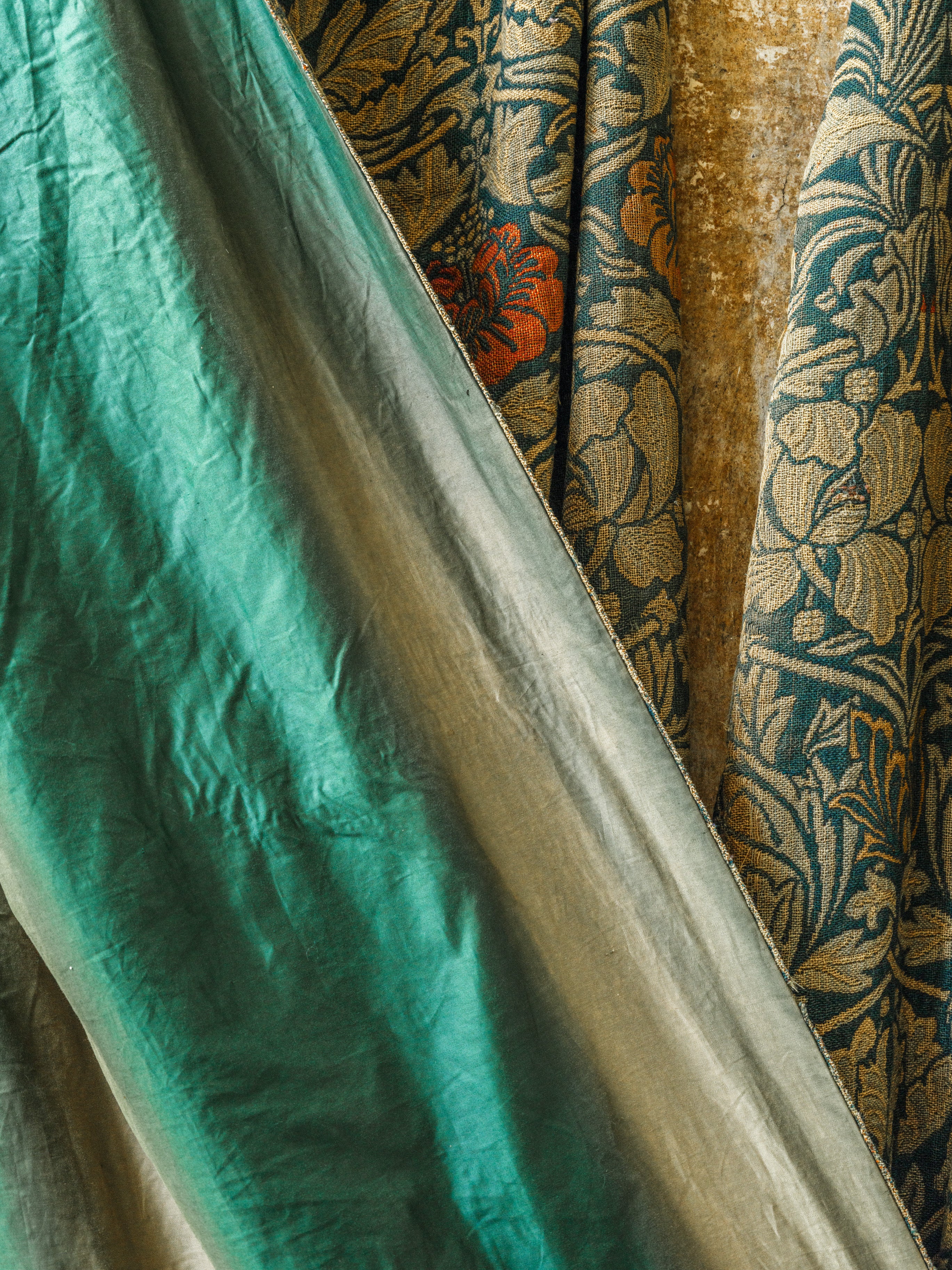 A Pair of 19th Century William Morris Curtains - Image 9