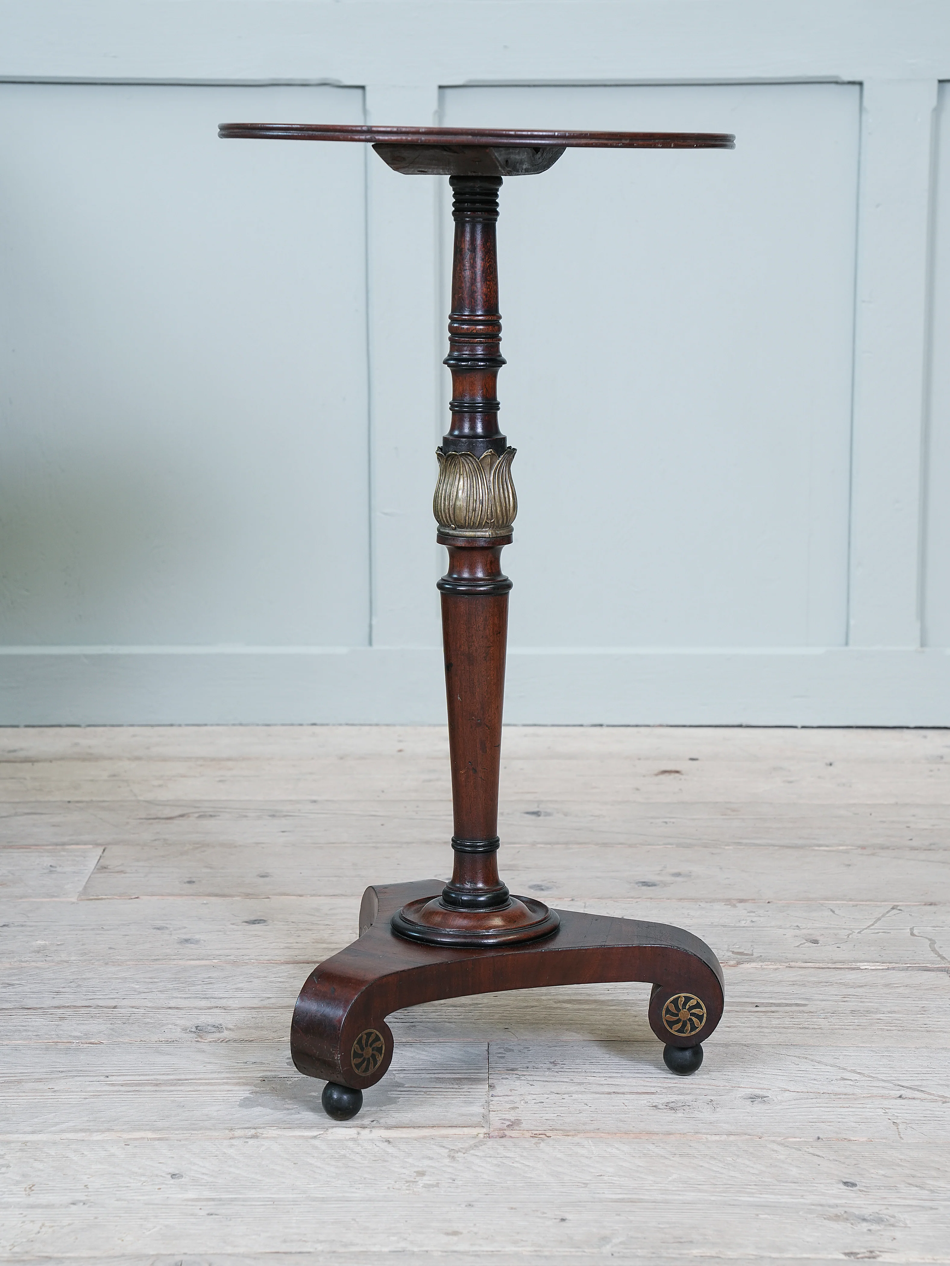 A Regency Lamp Table - Image 4