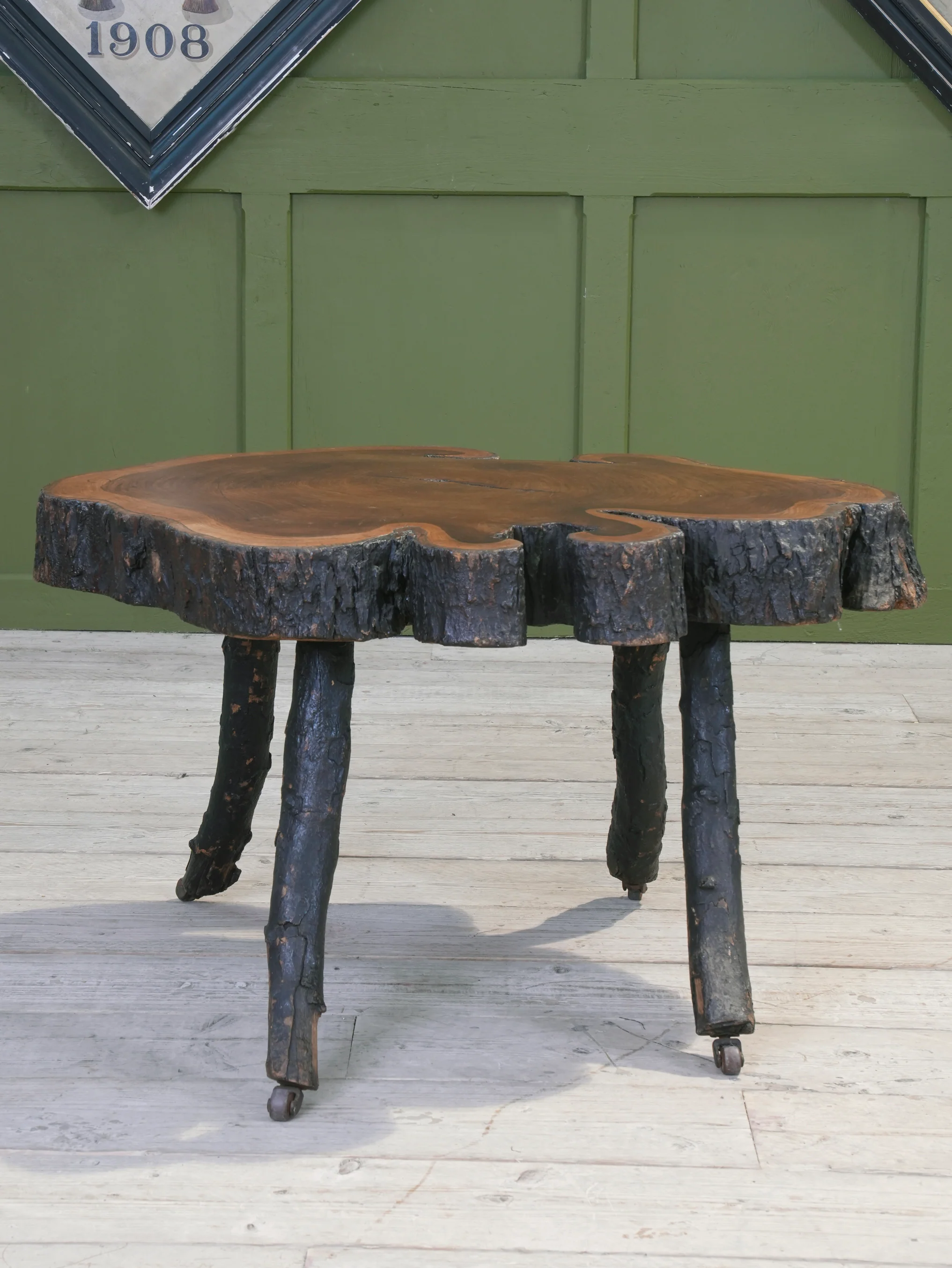 A 19th Century Grotto Table - Image 2